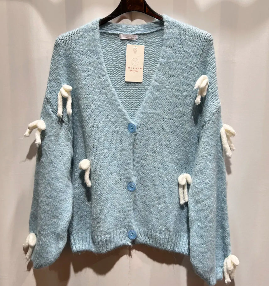 Strickjacke mit Schleife