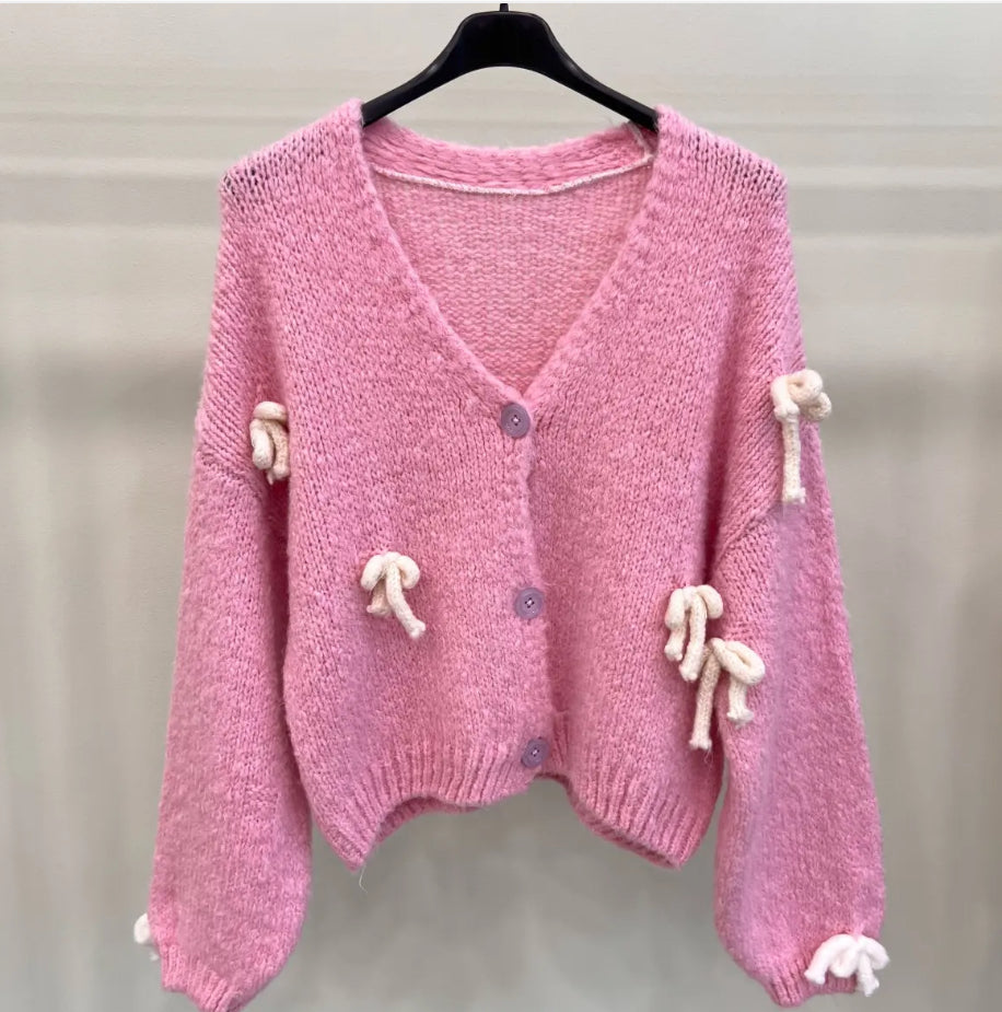 Strickjacke mit Schleife