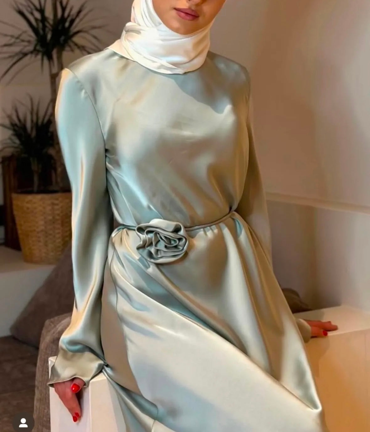 Satin Abendkleid