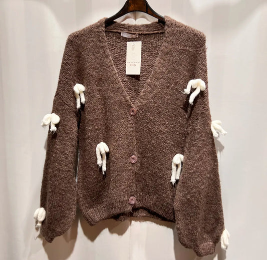 Stickjacke mit Schleife braun