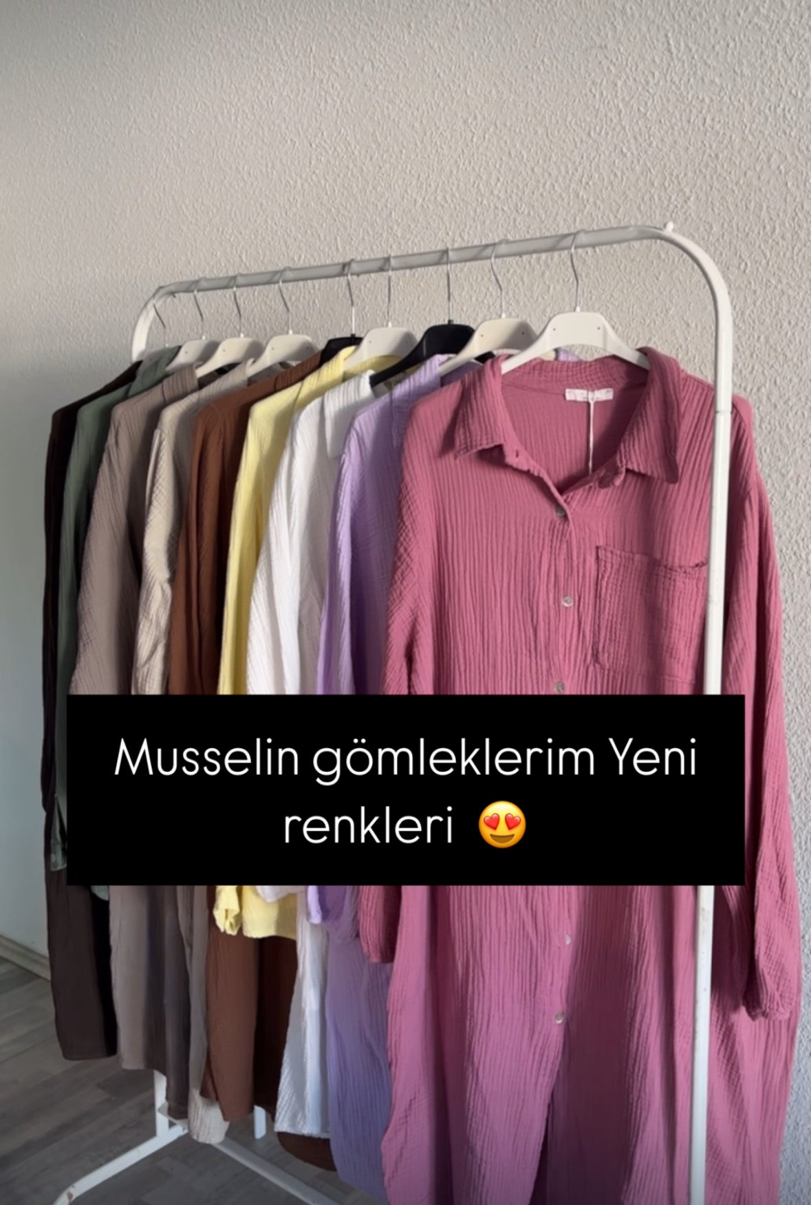 Lange Musselinhemden